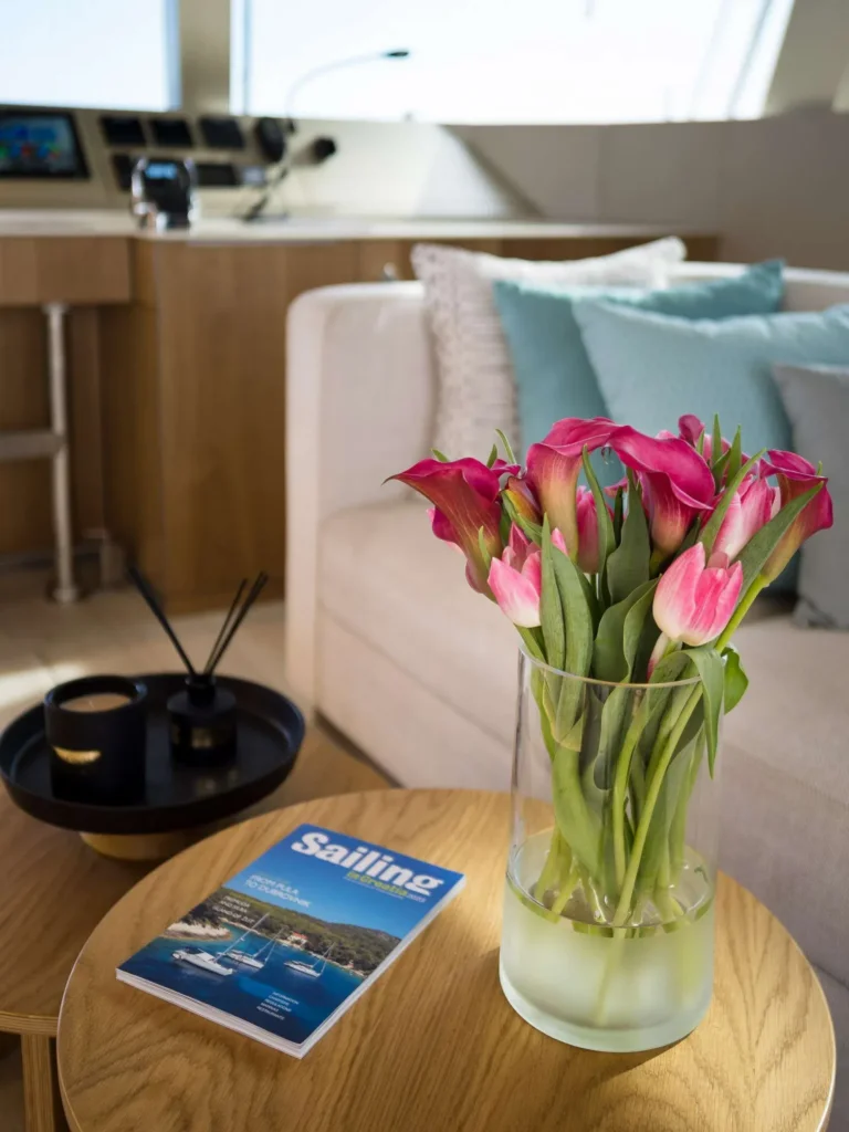 Sunreef 50 ZARA – Saloon details