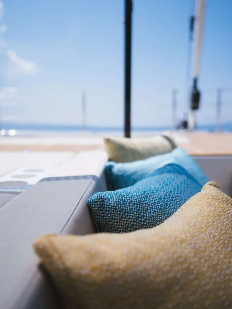 Sunreef 50 ZARA – Cockpit seating