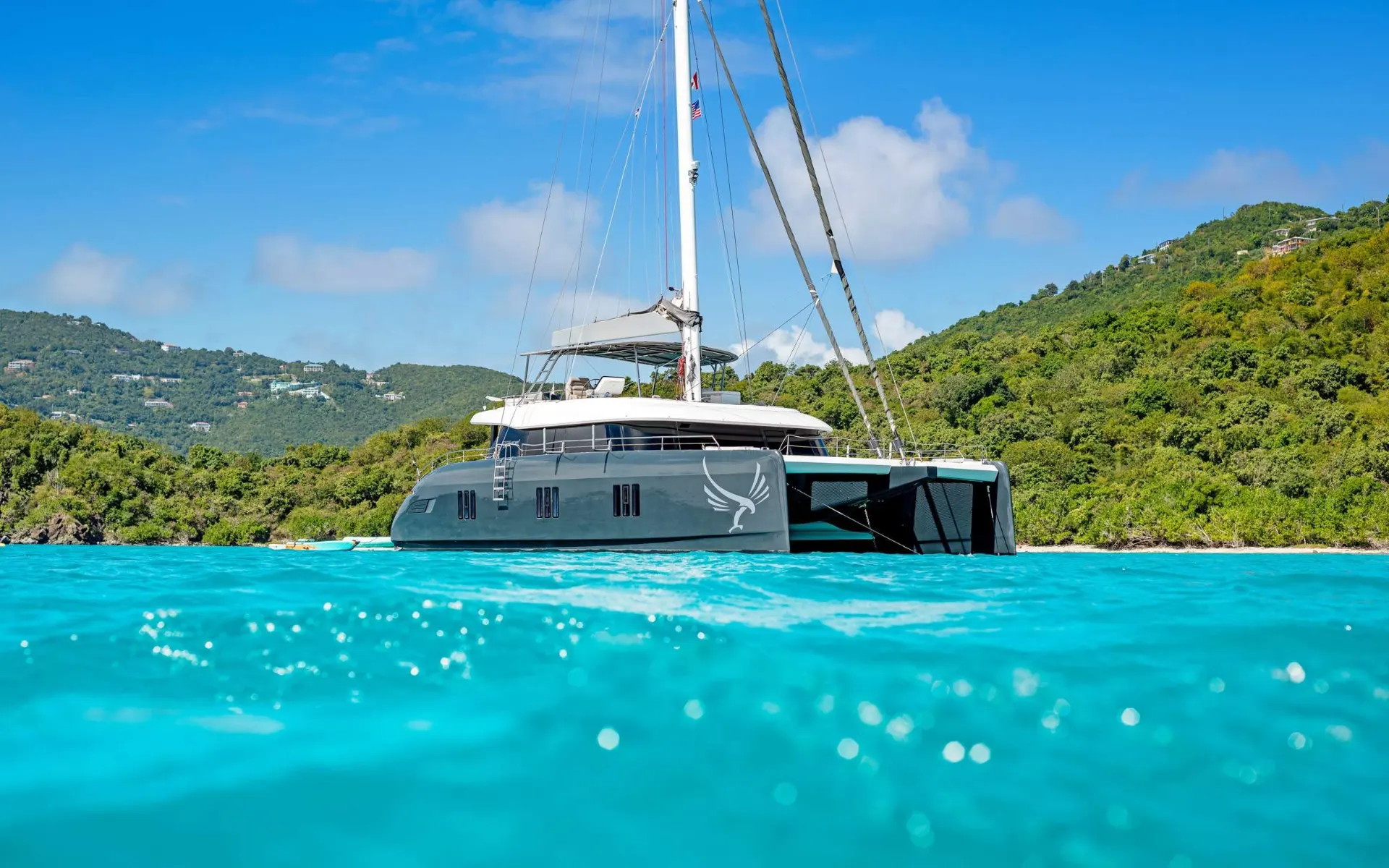 Sunreef 60 GYRFALCON – At anchor