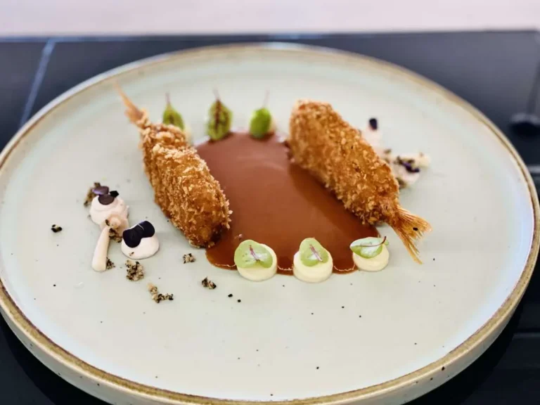Sunreef 60 MYMARIA – Crispy shrimps with sauce