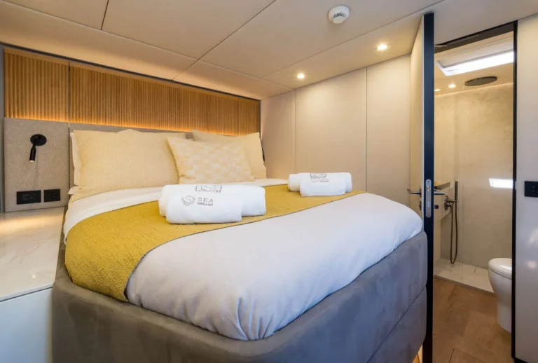 Sunreef 60 SEA DREAMS – master cabin