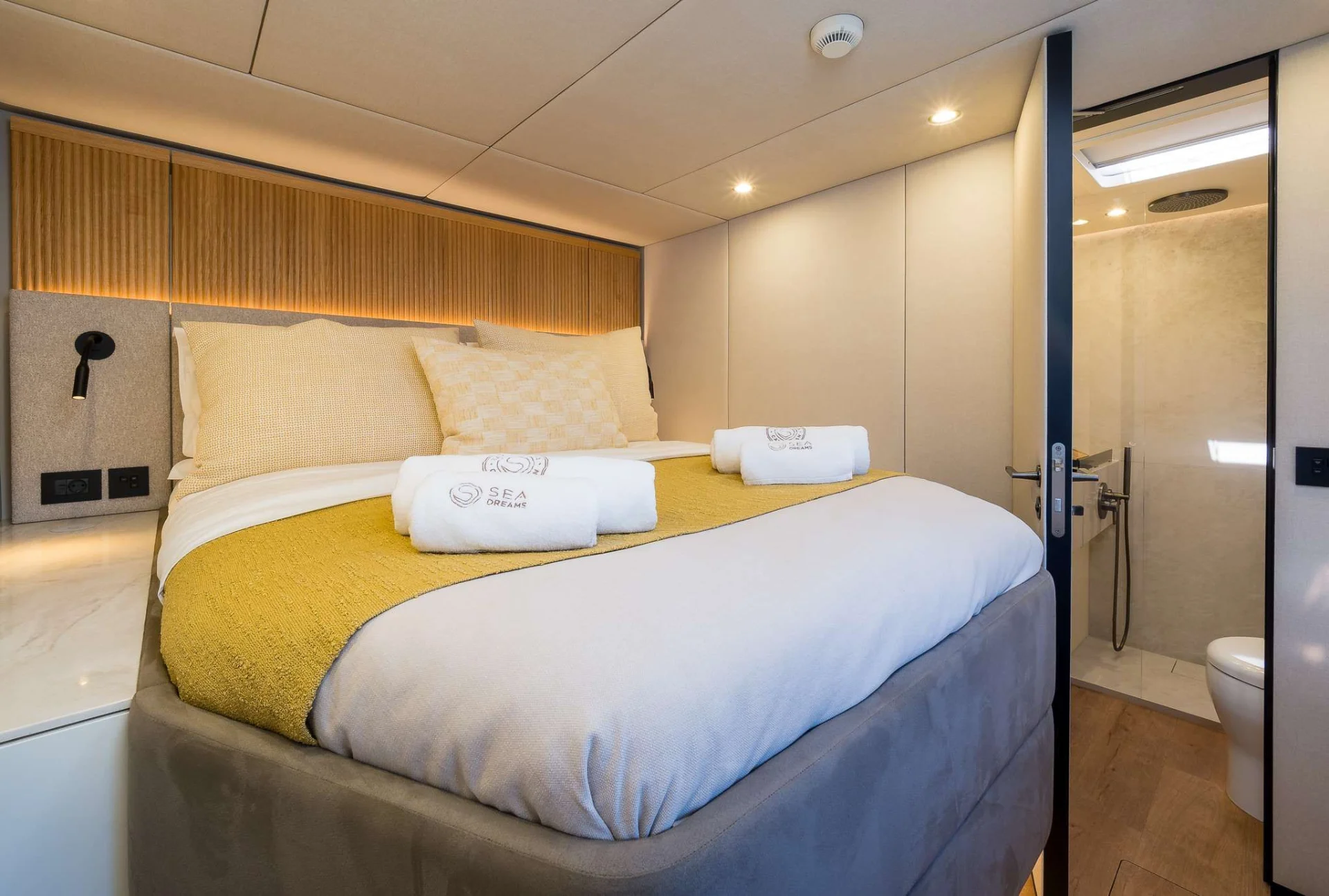 Sunreef 60 SEA DREAMS – master cabin
