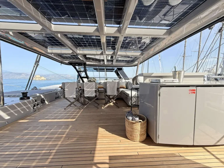 Sunreef 60 SERENITY – Flybridge