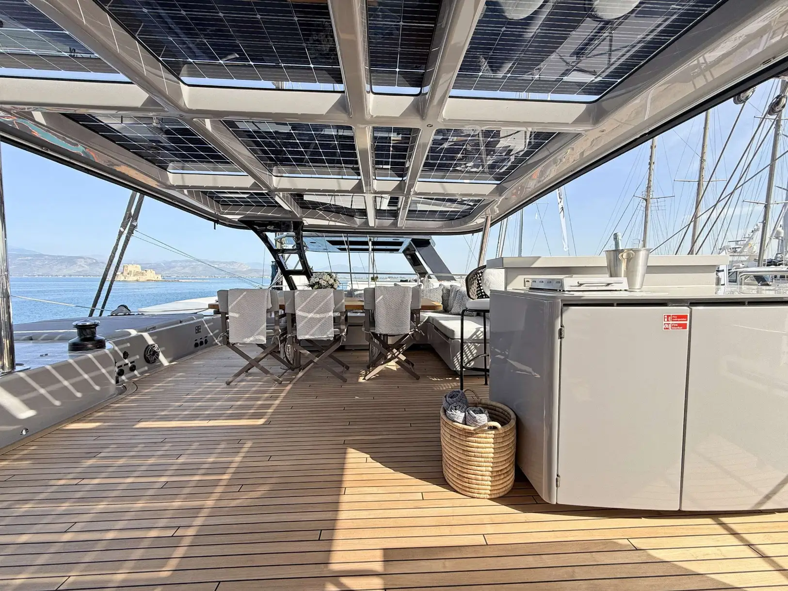 Sunreef 60 SERENITY – Flybridge