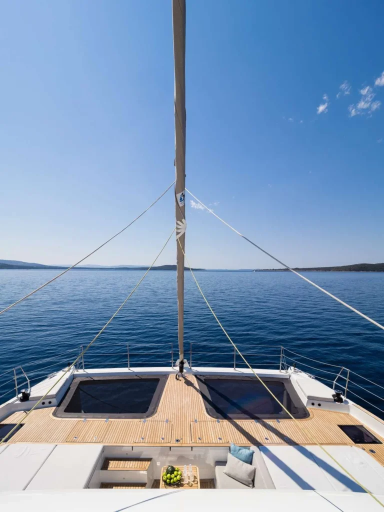 Sunreef 60 VULPINO – mast and sails