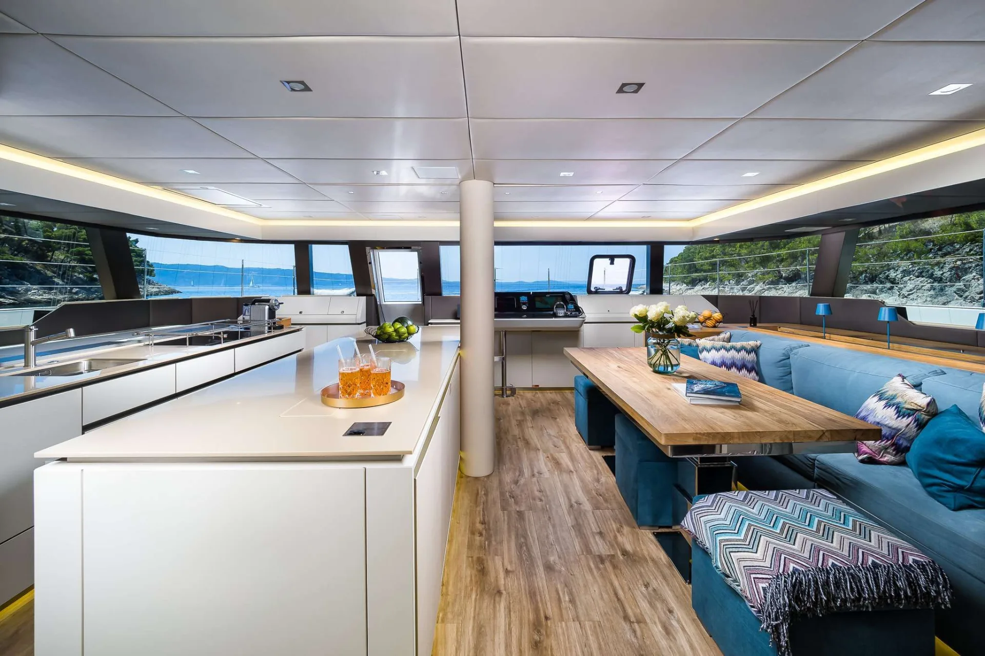 Sunreef 60 VULPINO – saloon