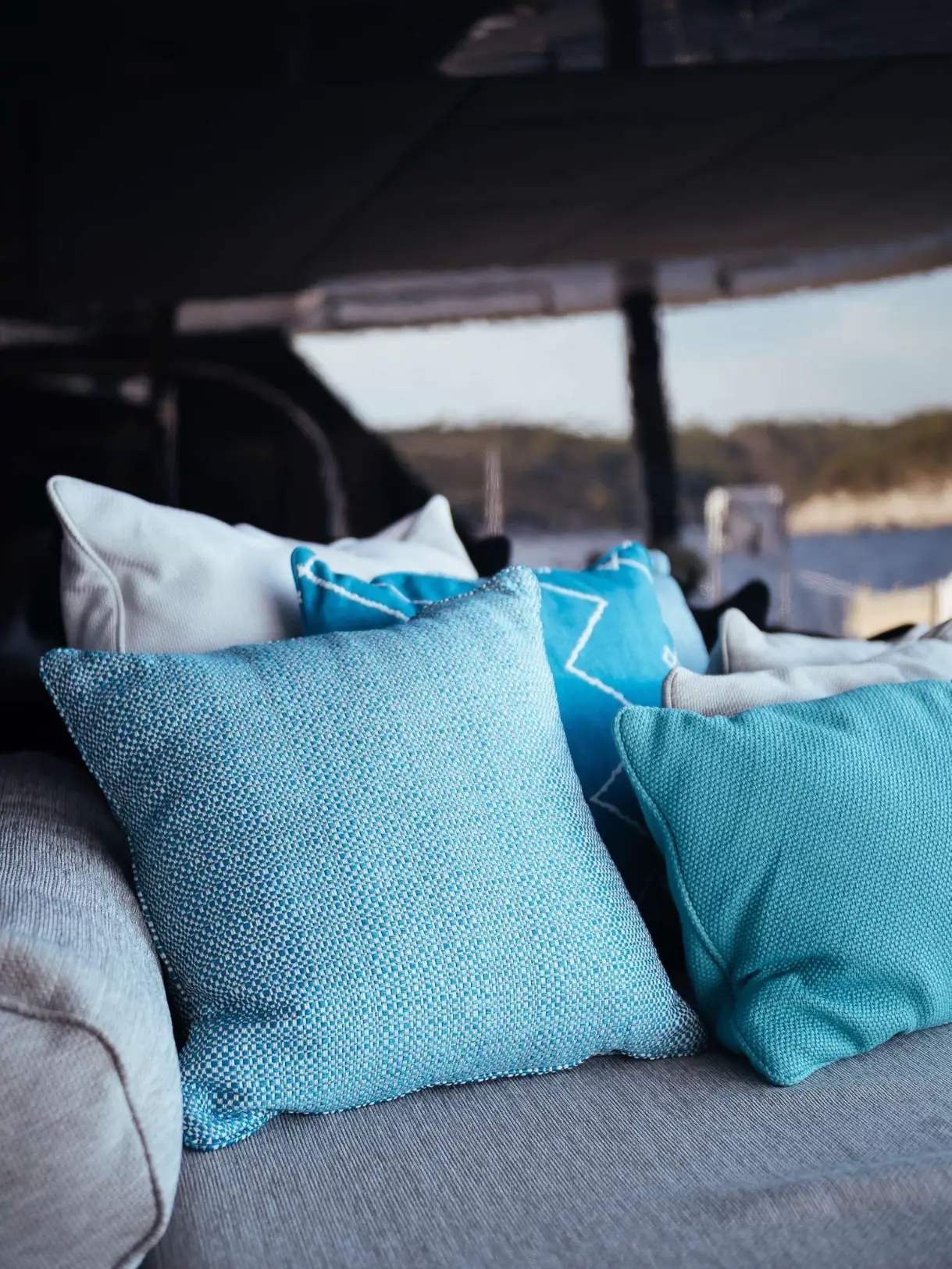Sunreef 60 VULPINO – cabin cushions
