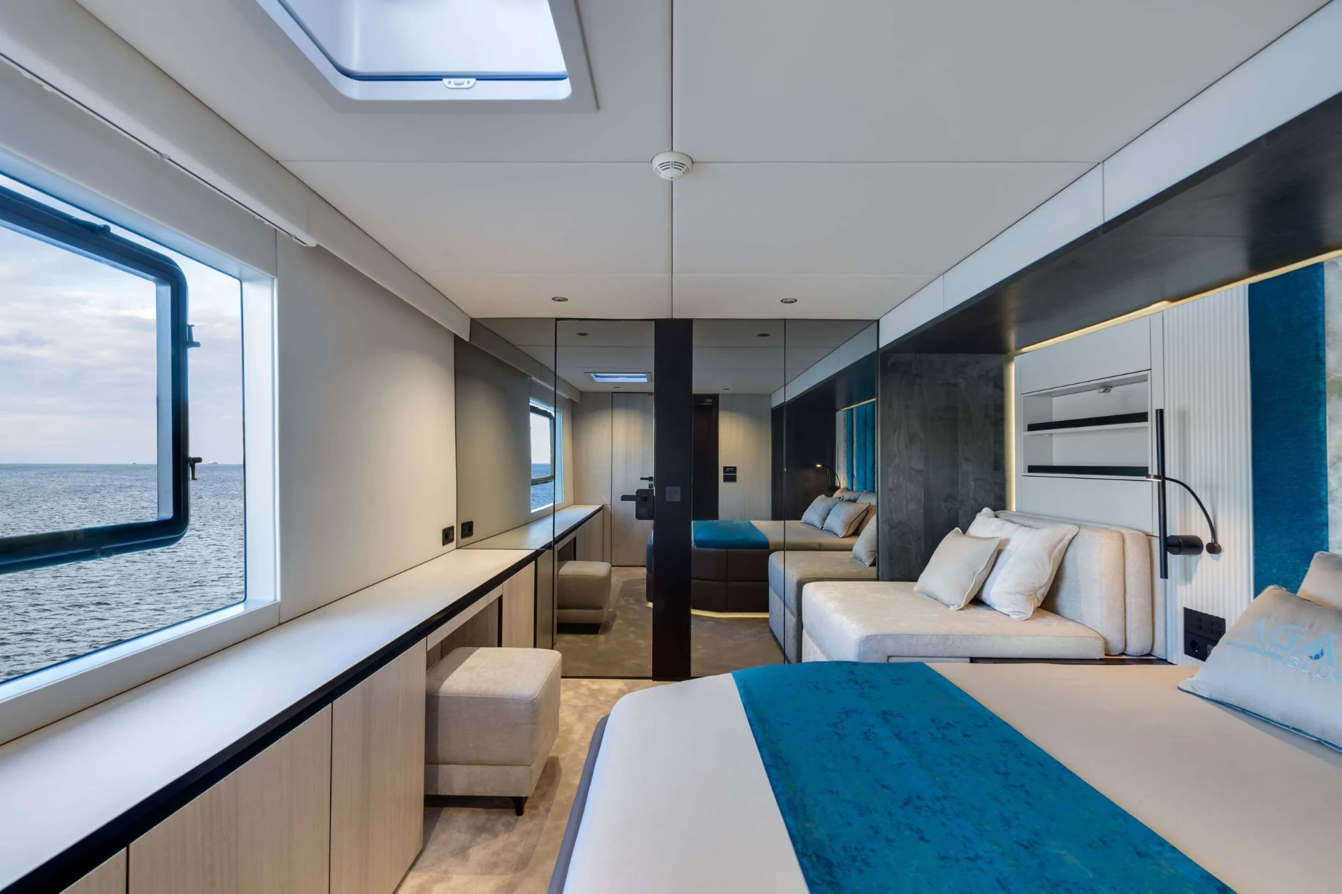 Sunreef 70 AGATA BLU – Master cabin