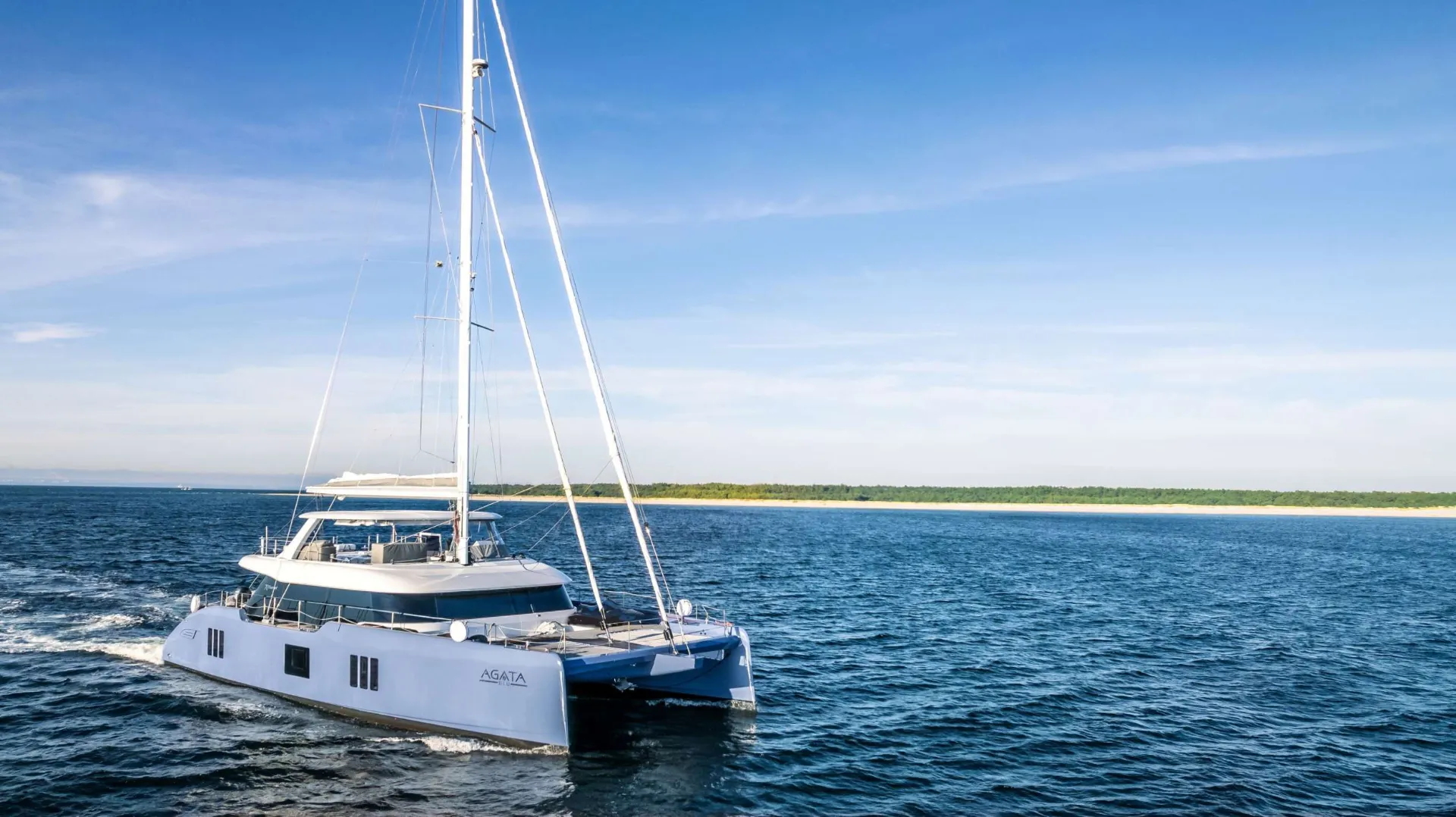 Sunreef 70 AGATA BLU – Under way