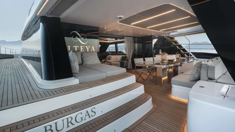 Sunreef 70 ALTEYA – Aft deck