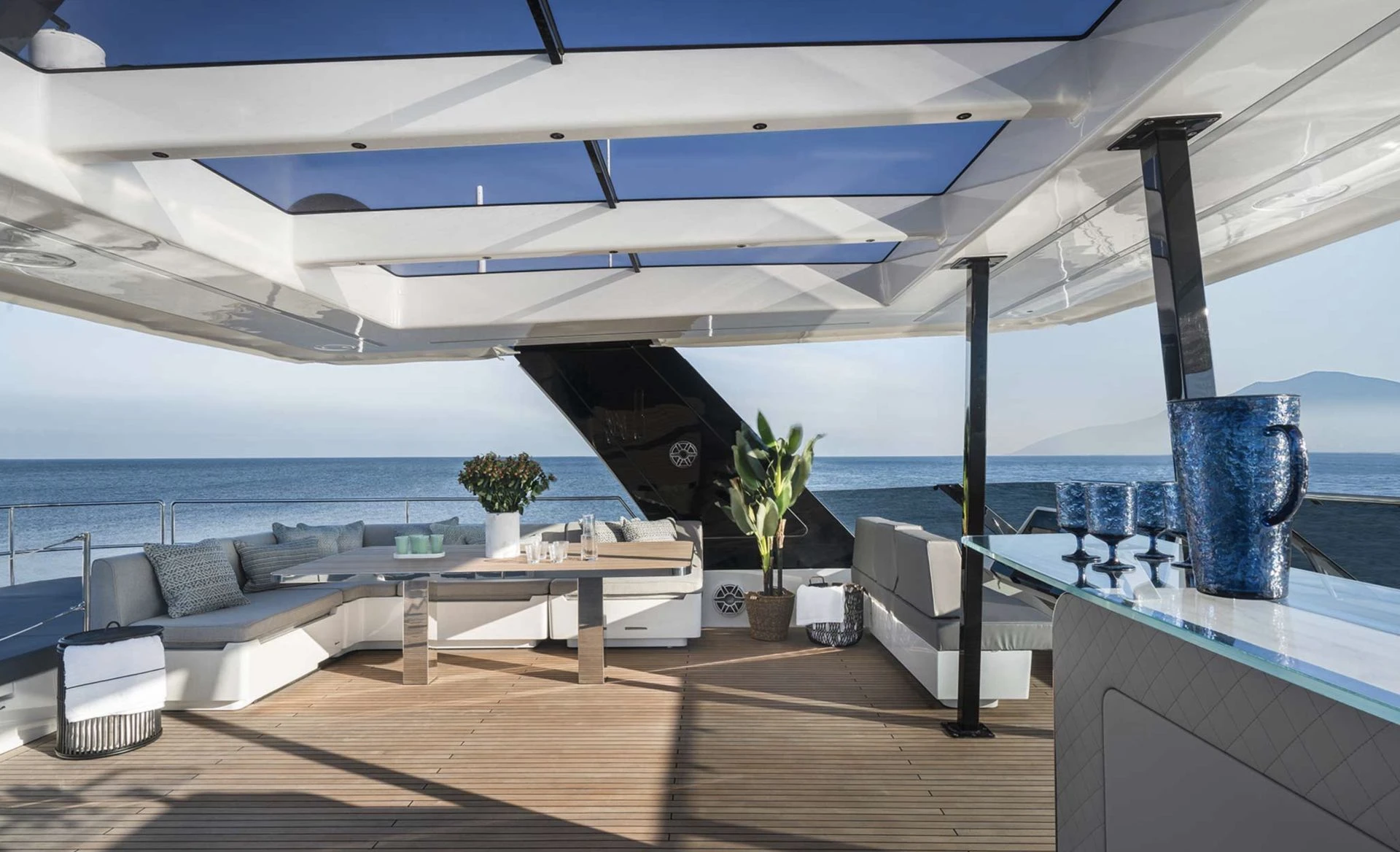 Sunreef 70 ALTEYA – Flybridge lounge