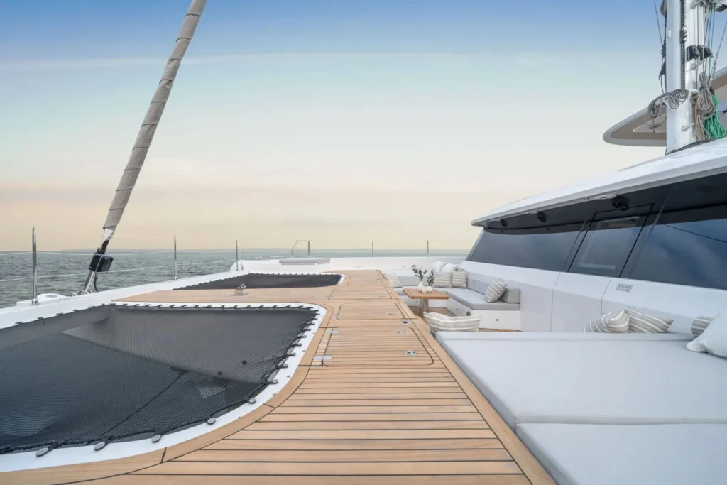 Sunreef 70 ANKAWER VI – foredeck