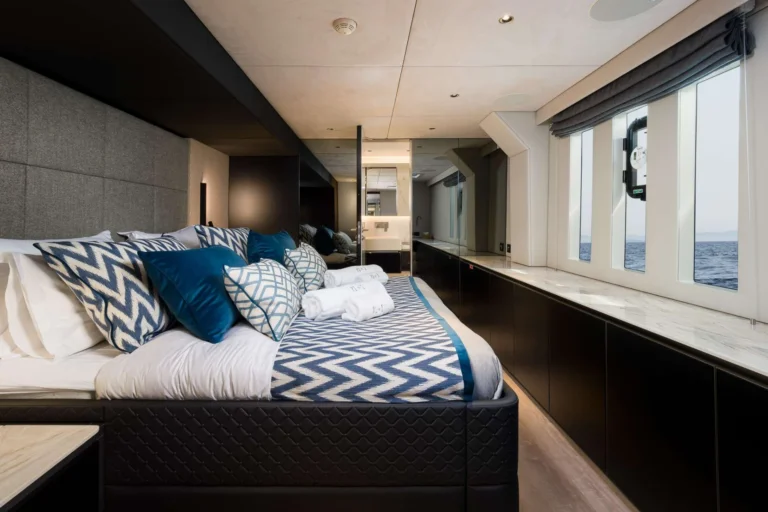 Sunreef 70 n+1 – Guest cabin