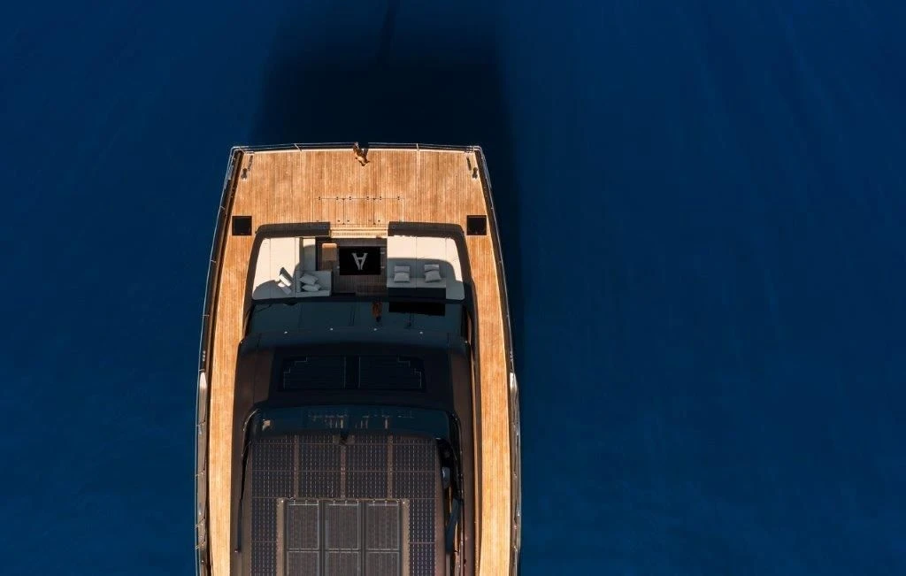 Sunreef 70 Power AMBER ONE – aerial view