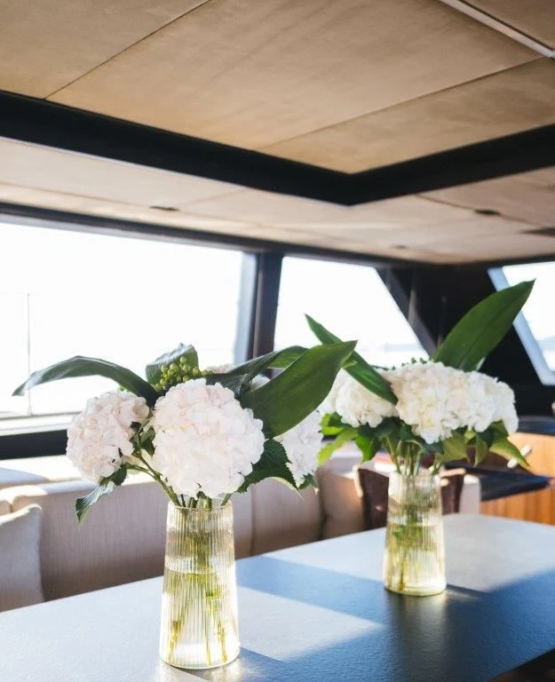 Sunreef 70 Power AMBER ONE – saloon