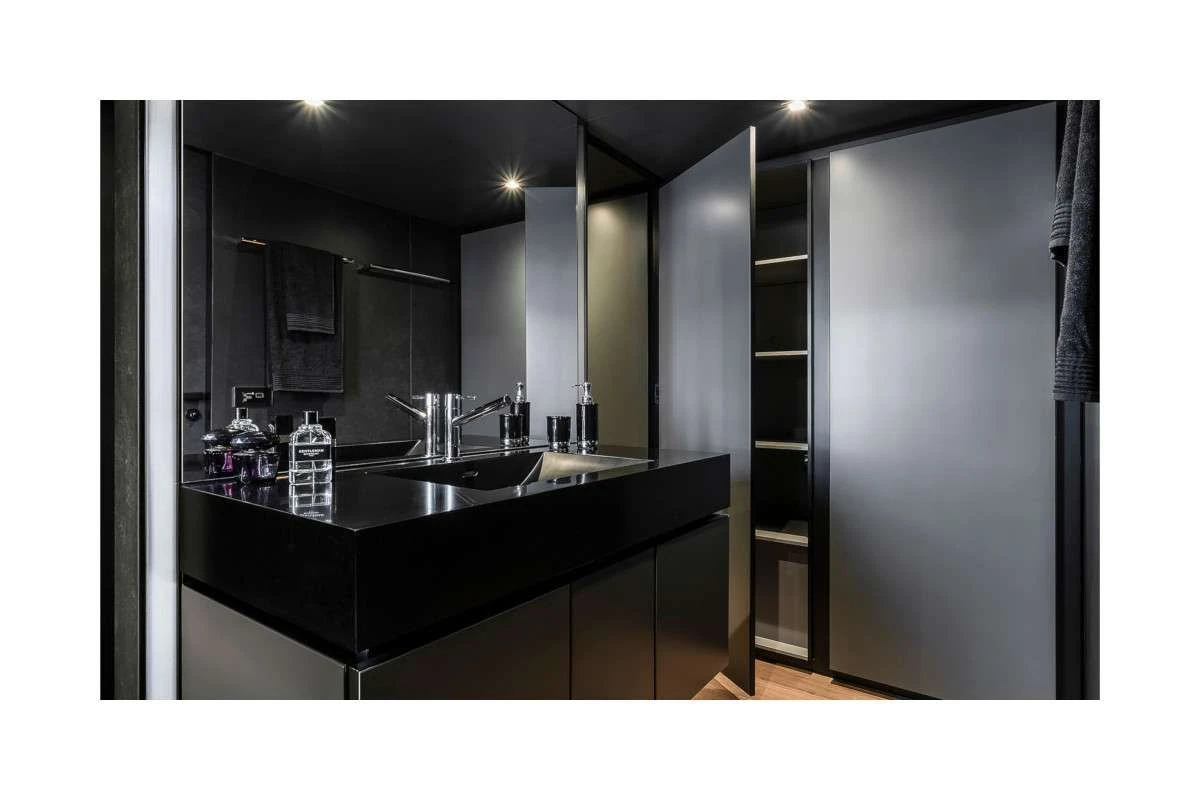 Sunreef 80 7X – galley