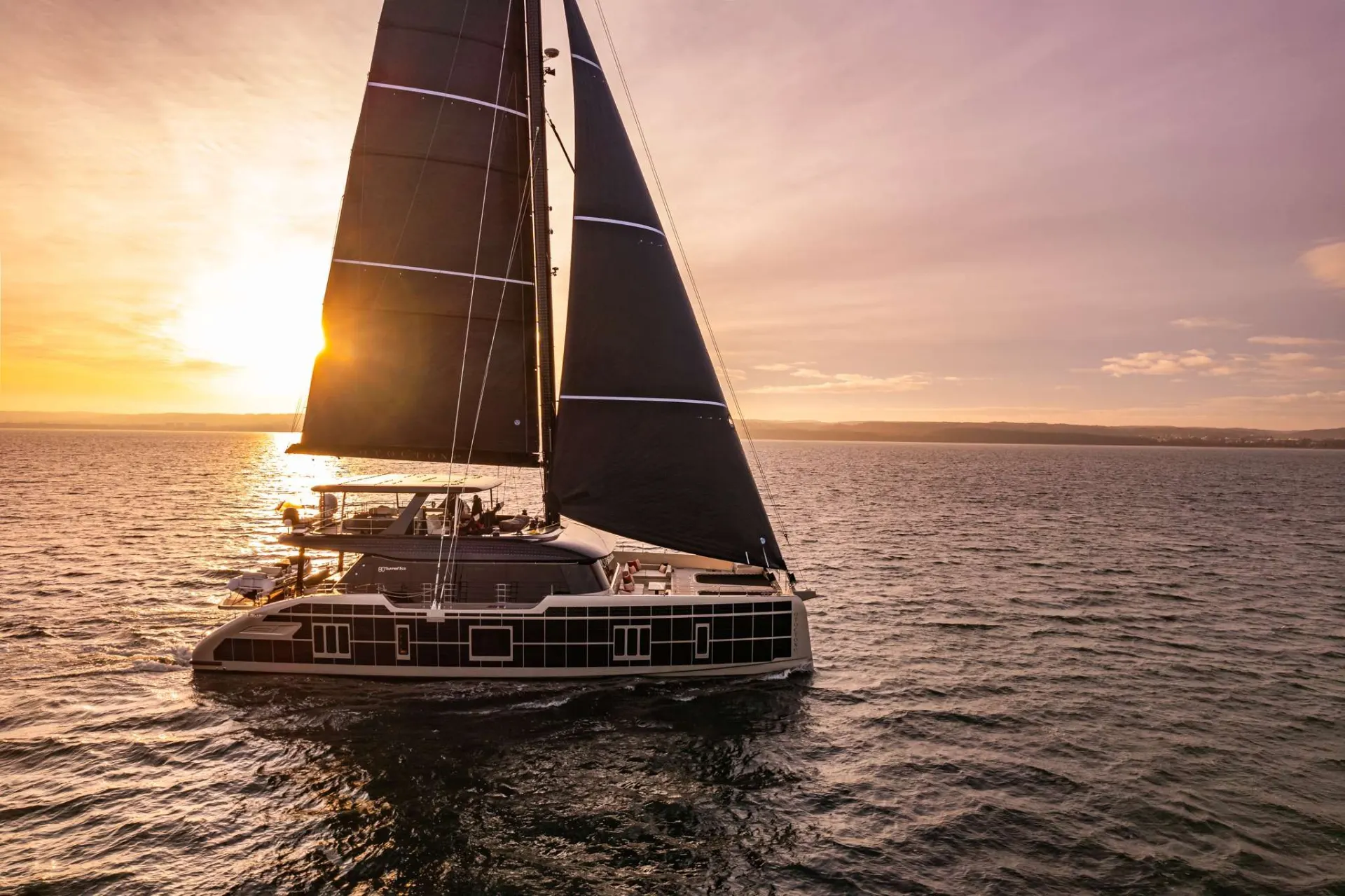 Sunreef 80 Eco OTOCTONE – under sail at sunset