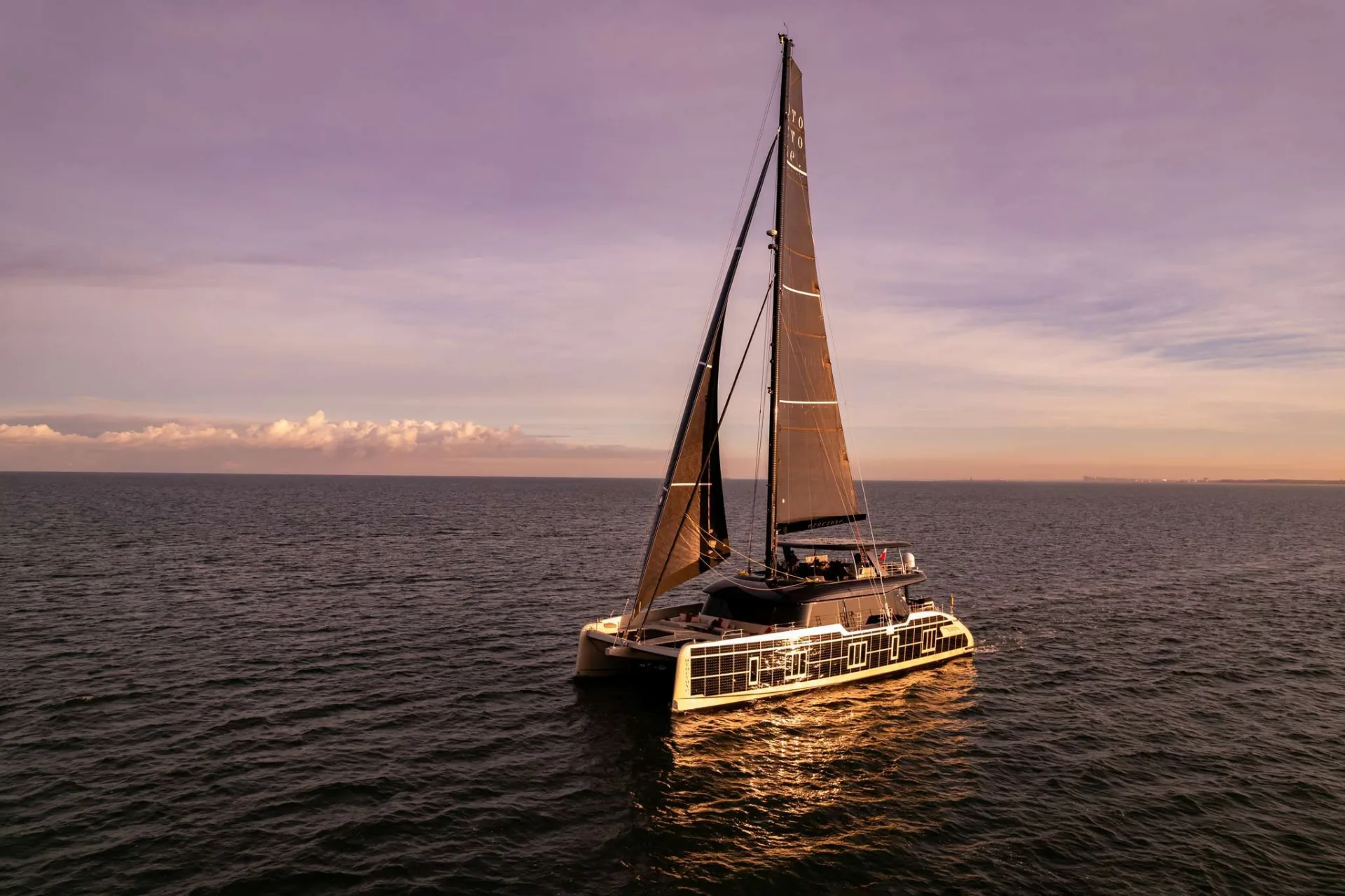 Sunreef 80 Eco OTOCTONE – sailing at dusk