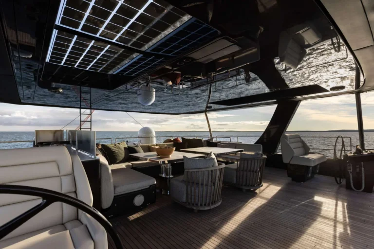 Sunreef 80 Eco OTOCTONE – flybridge