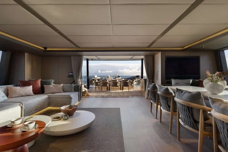 Sunreef 80 Eco OTOCTONE – saloon lounge