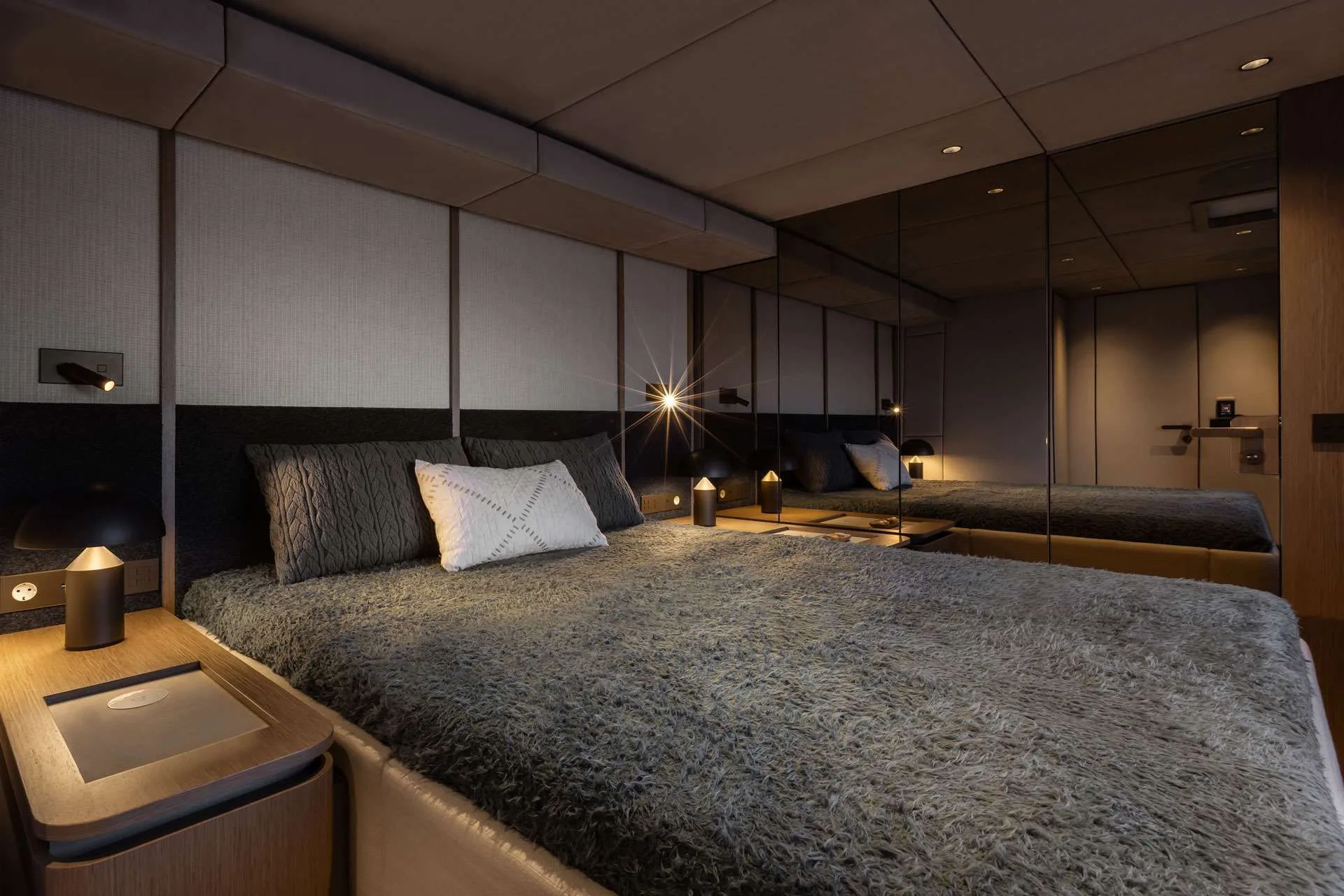 Sunreef 80 Eco OTOCTONE – VIP cabin