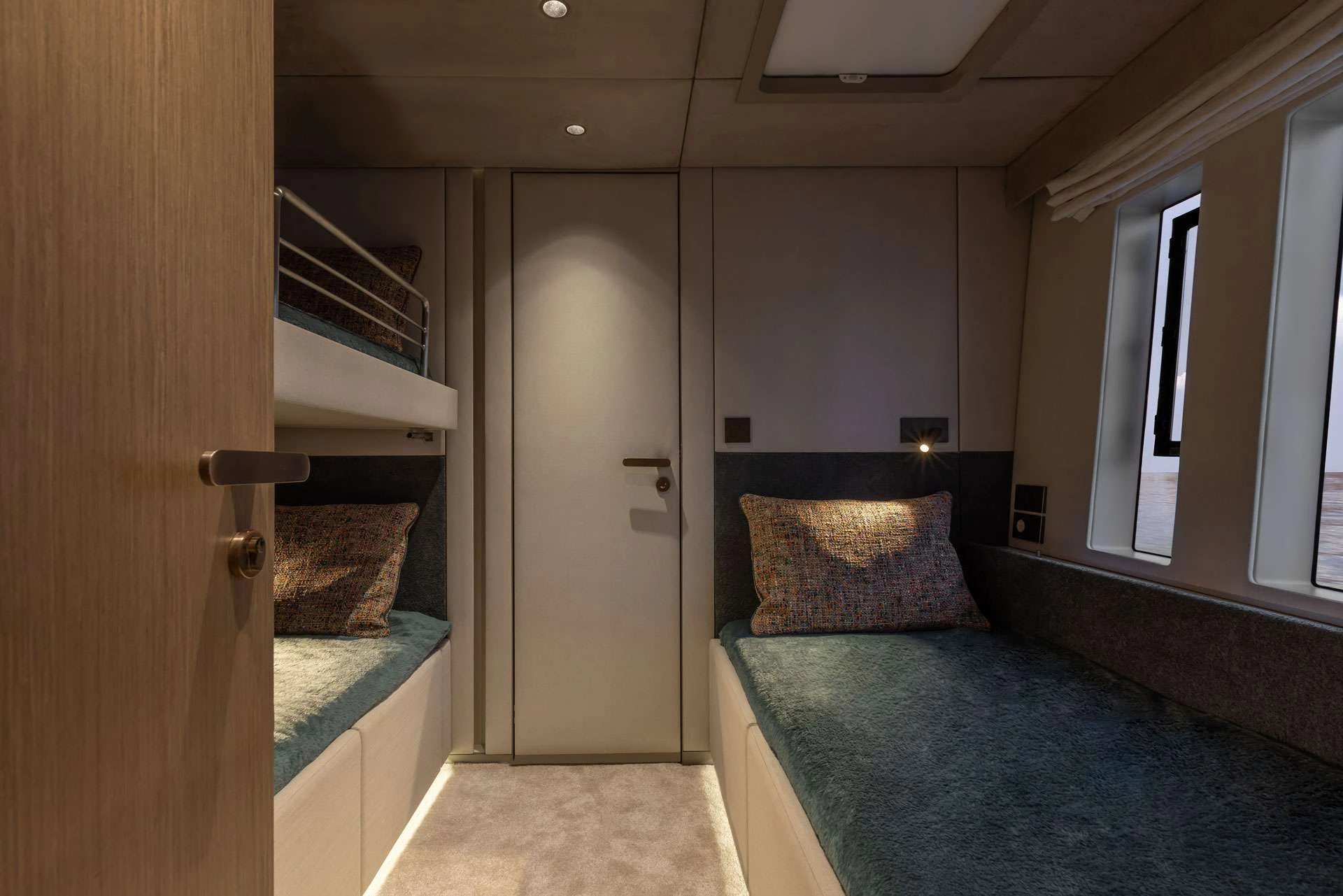 Sunreef 80 Eco OTOCTONE – guest cabin