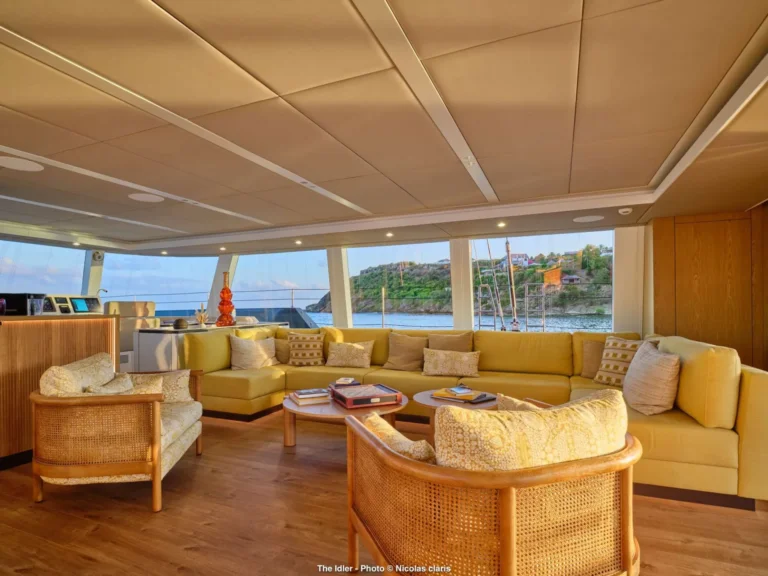 Sunreef 80 Eco THE IDLER – saloon seating