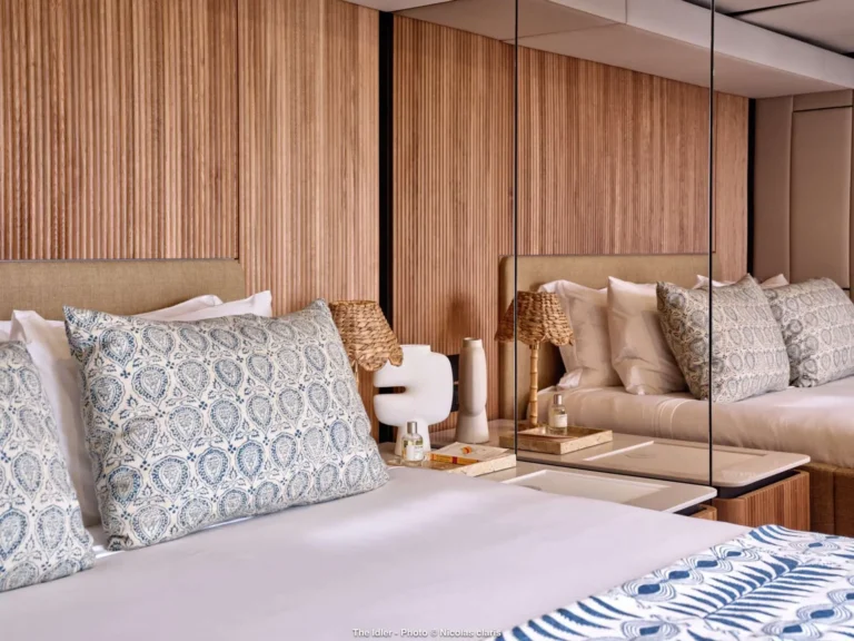 Sunreef 80 Eco THE IDLER – queen cabin