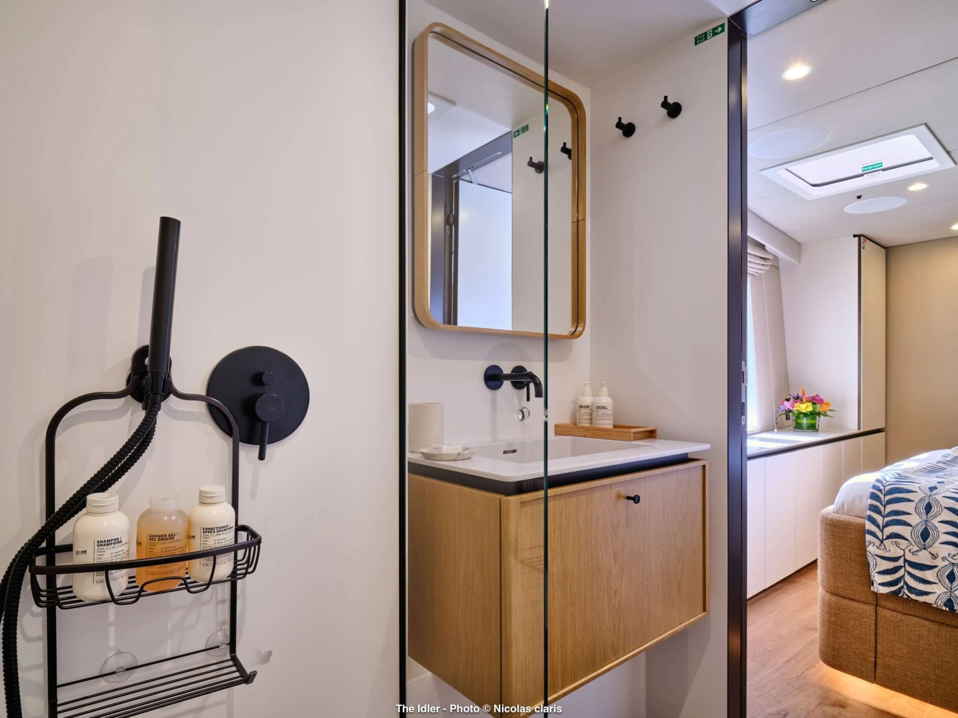 Sunreef 80 Eco THE IDLER – guest bathroom
