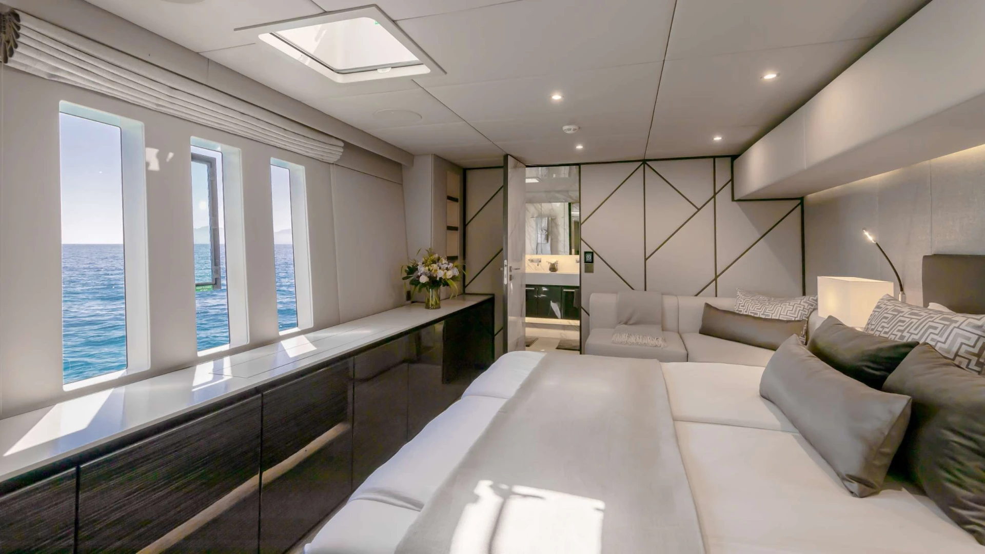Sunreef 80 ENDLESS HORIZON – Primary cabin