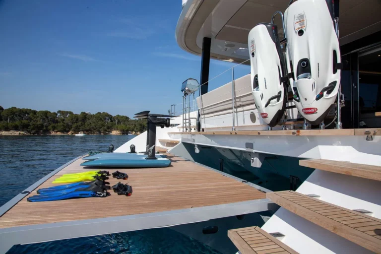 Sunreef 80 ENDLESS HORIZON – Tender platform with water toys