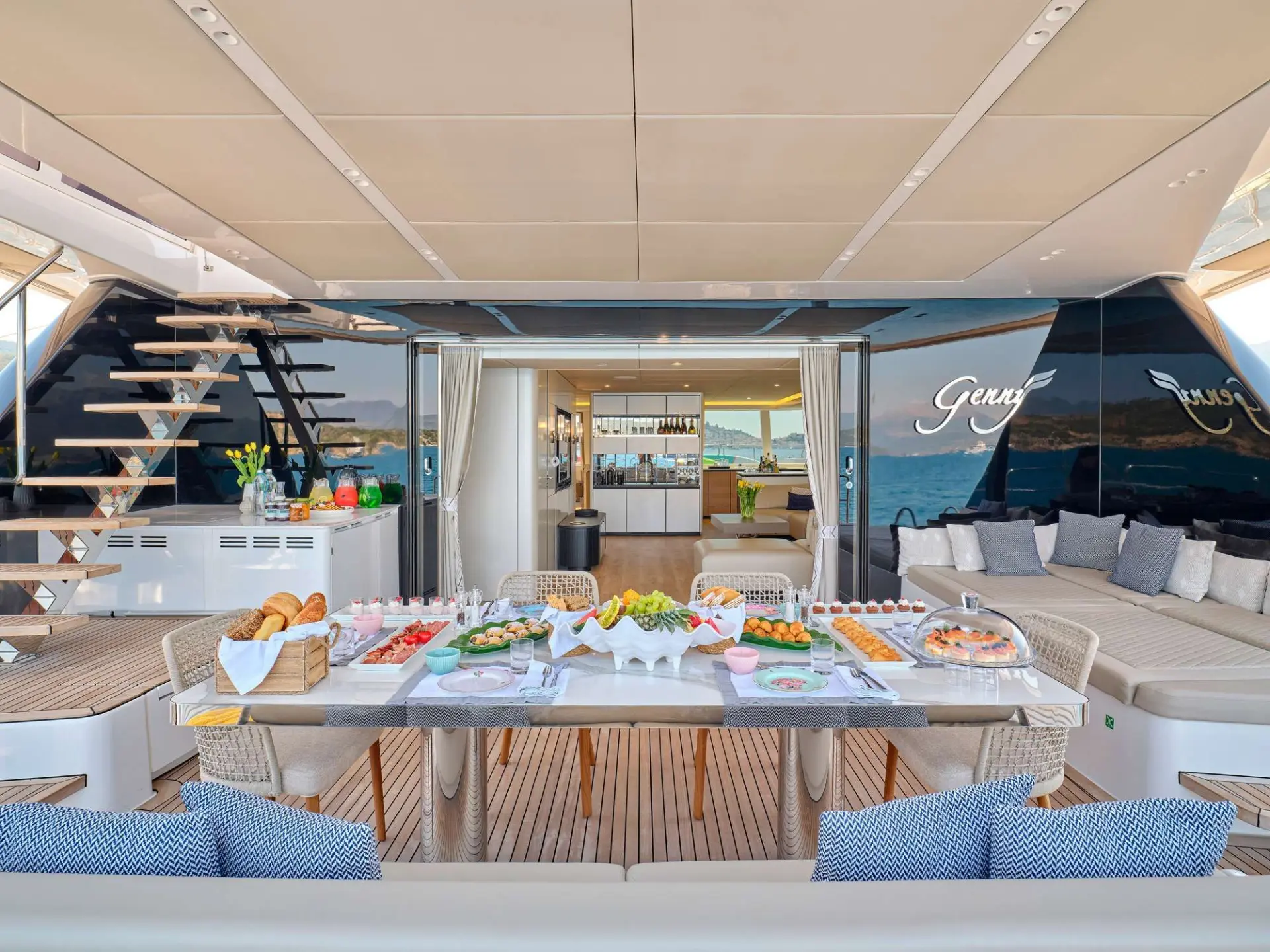 Sunreef 80 GENNY – Aft deck lunch