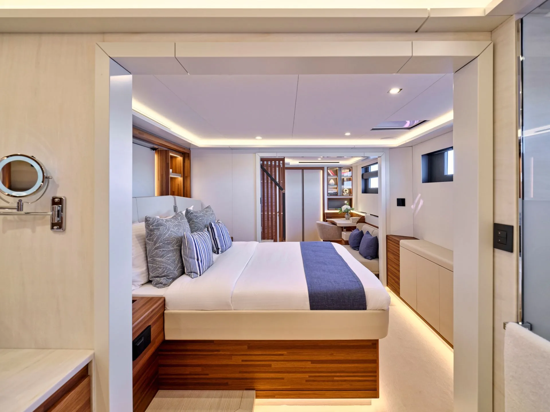 Thira 80 AD ASTRA – Master cabin