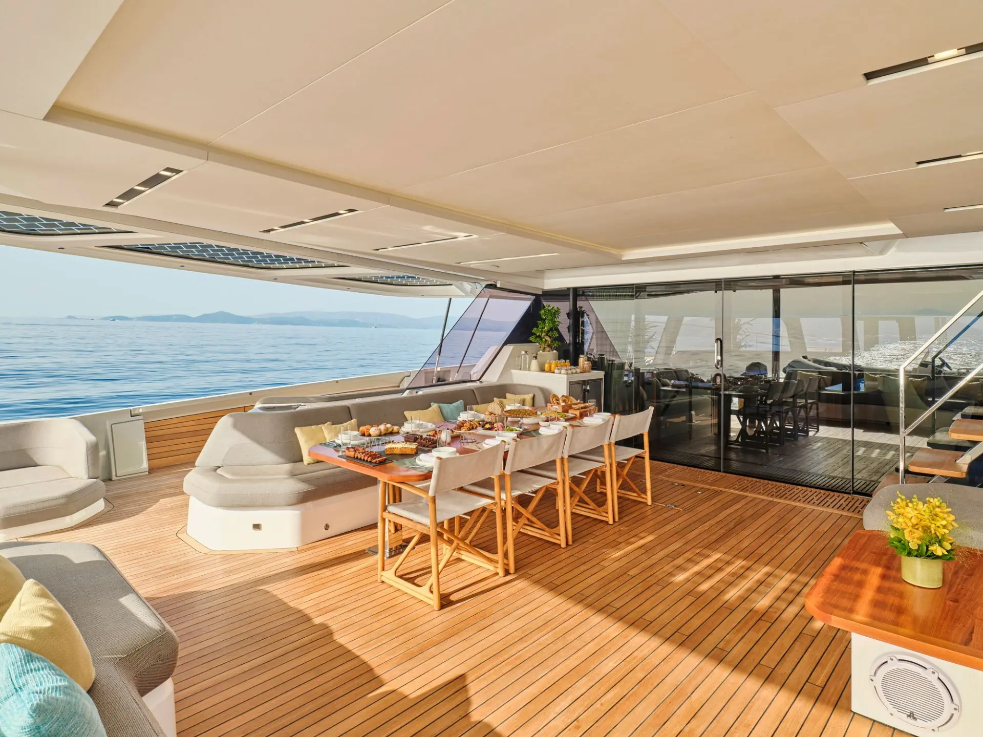 Thira 80 ALOIA 80 – Aft deck