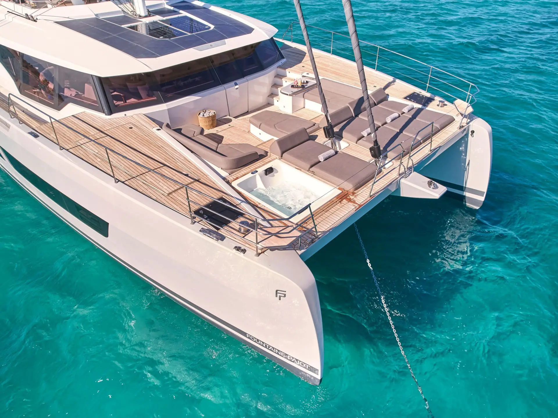 Thira 80 ALOIA 80 – Foredeck from above