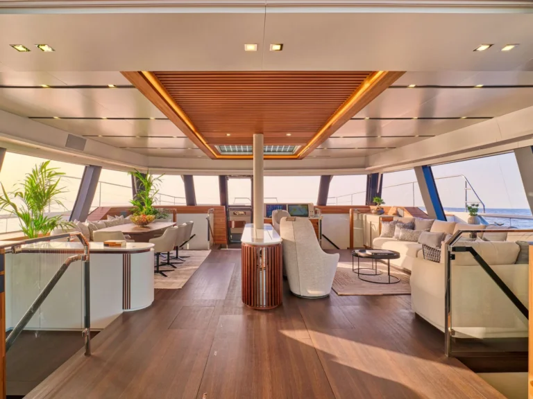 Thira 80 ALOIA 80 – Main saloon