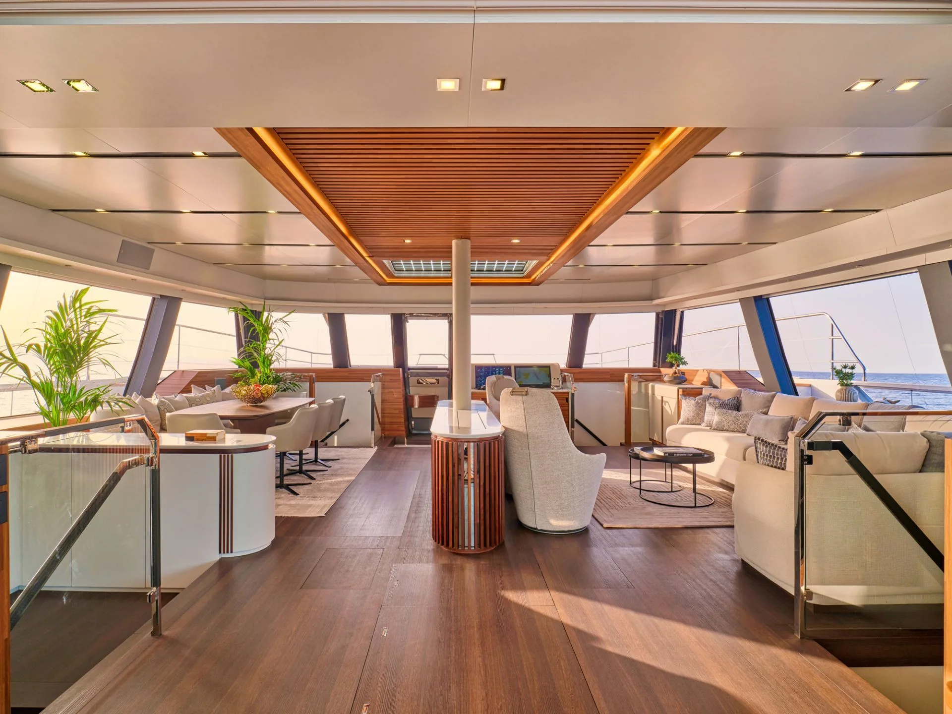 Thira 80 ALOIA 80 – Main saloon