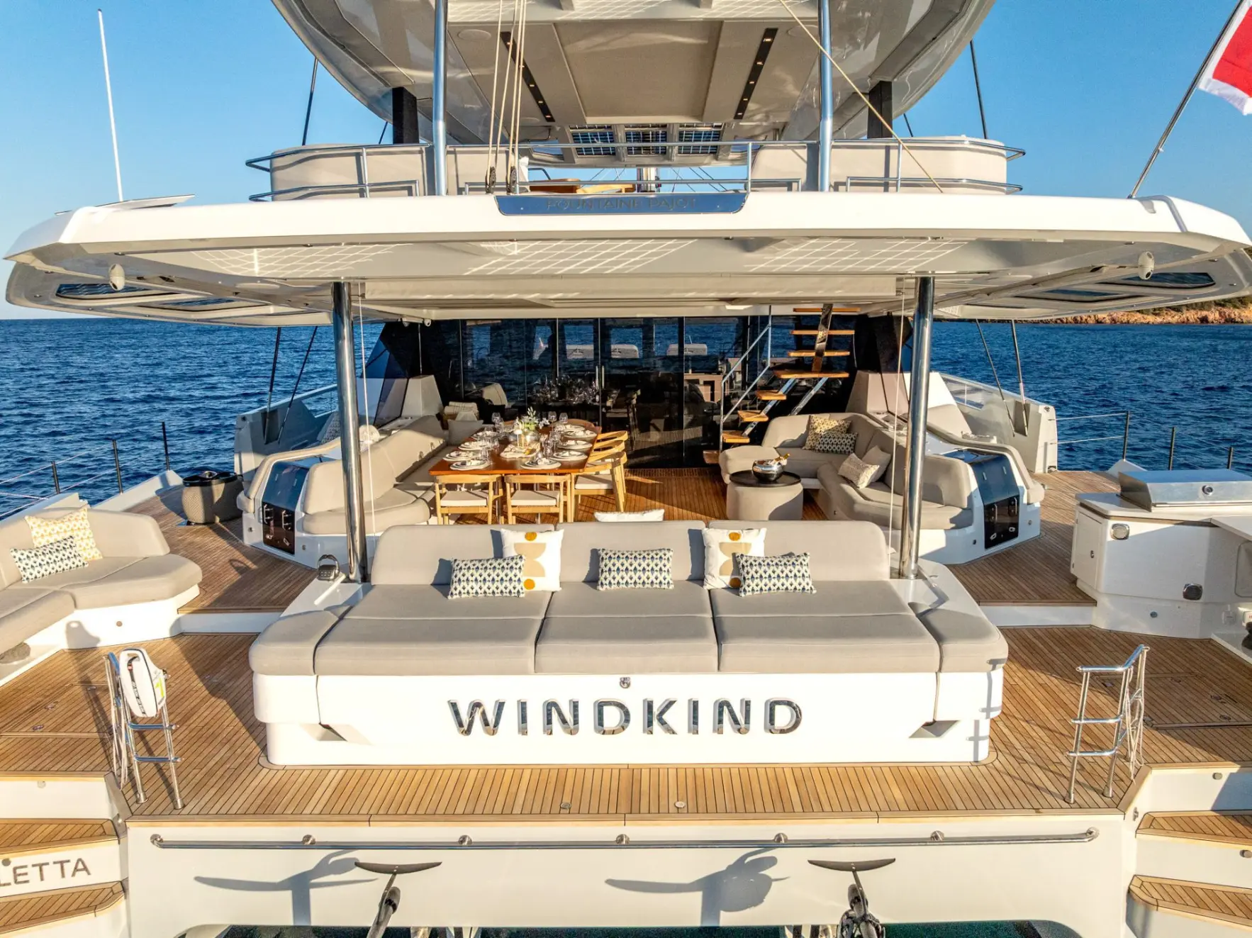 Thira 80 WINDKIND – stern and swim platform